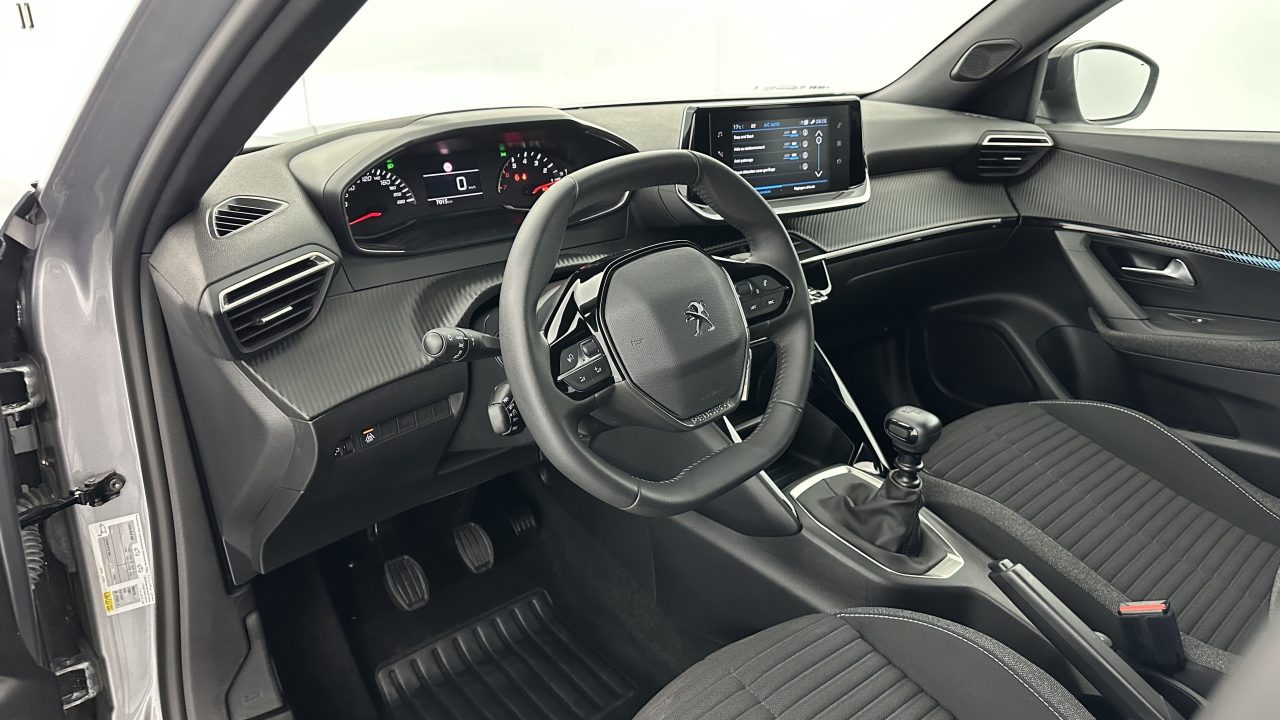 Peugeot 2008 1.2 PureTech 100ch Style
