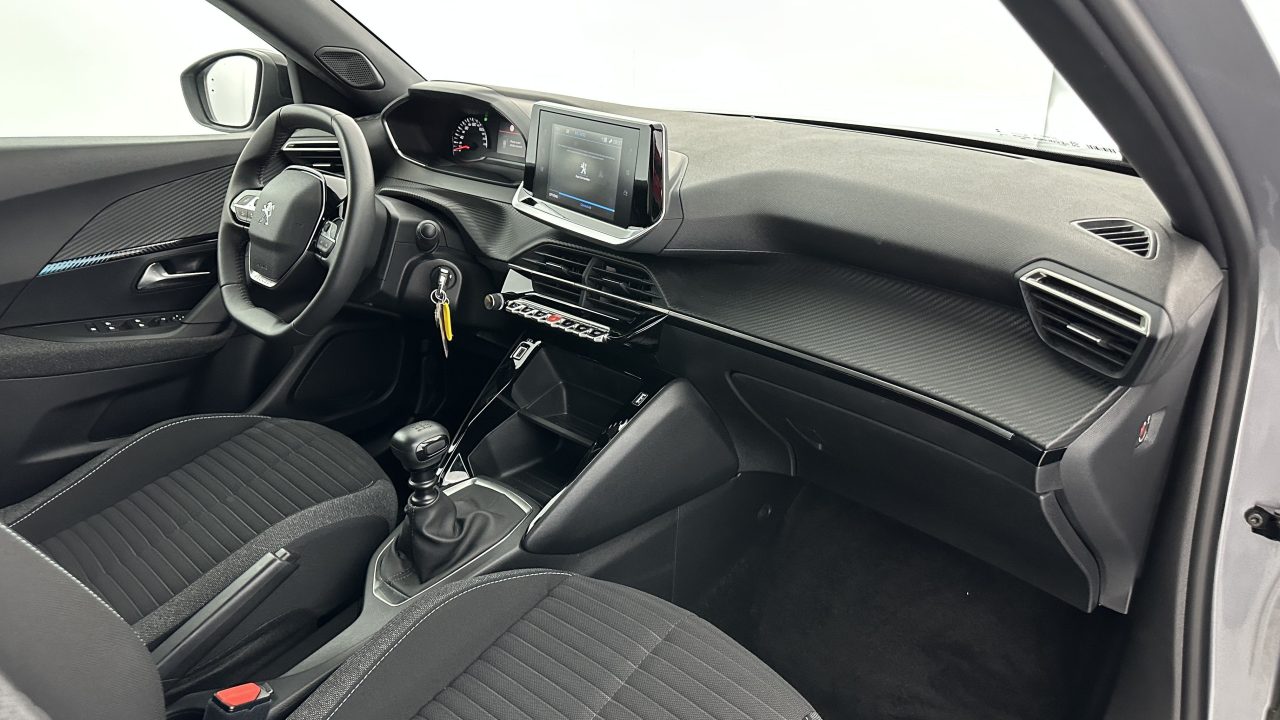 Peugeot 2008 1.2 PureTech 100ch Style
