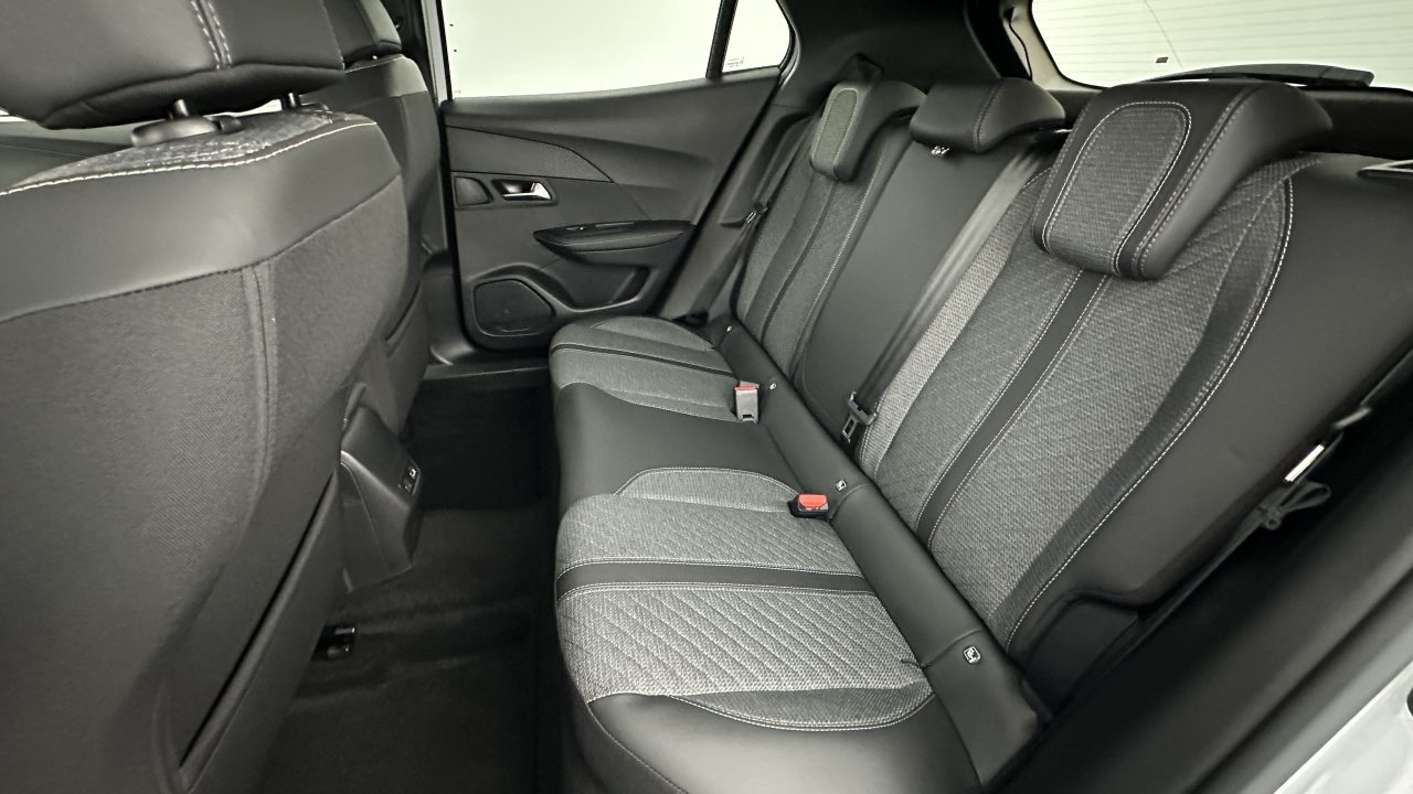 Peugeot 2008 1.2 PureTech 100ch Allure