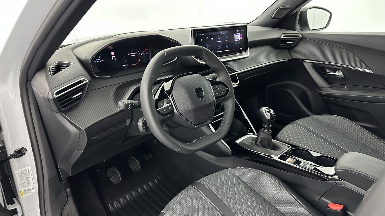 Peugeot 2008 1.2 PureTech 100ch Allure