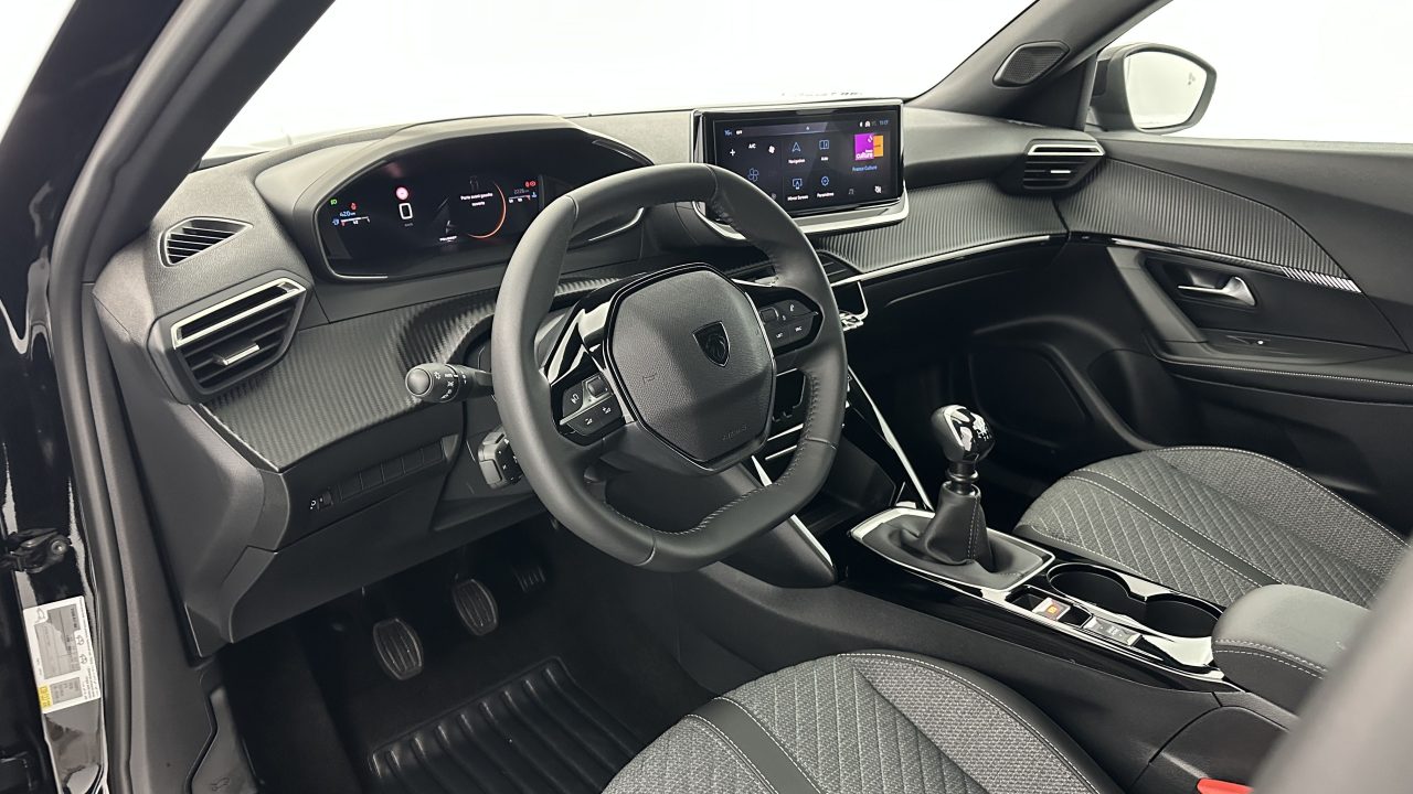 Peugeot 2008 1.2 PureTech 100ch Allure