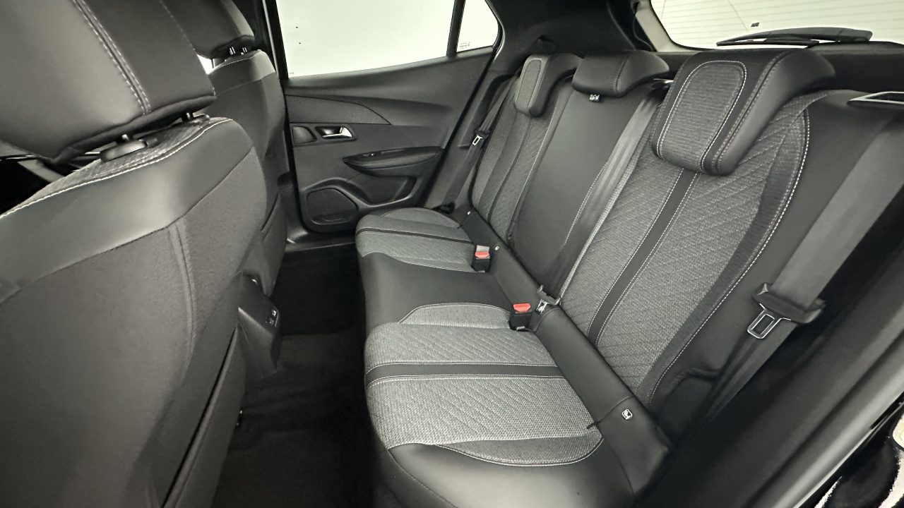 Peugeot 2008 1.2 PureTech 100ch Allure