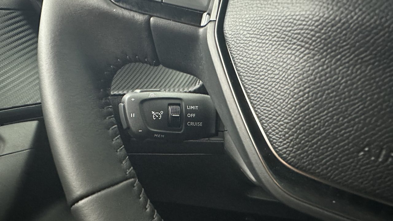 Peugeot 2008 1.2 PureTech 100ch Allure