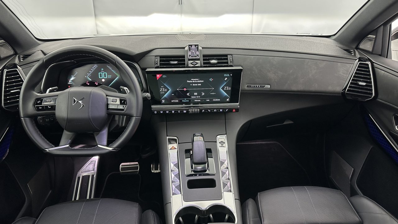 DS DS7 CROSSBACK 1.6 Hybride E-Tense 300 EAT8 4×4 Rivoli