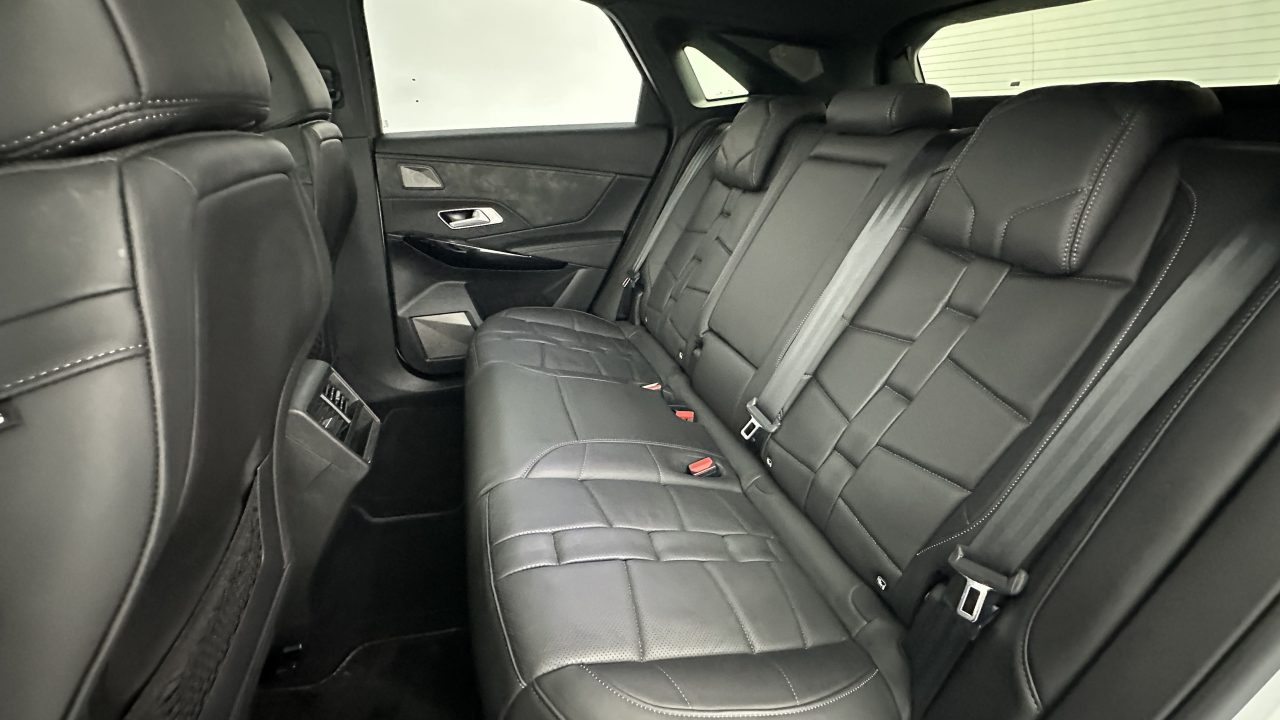 DS DS7 CROSSBACK 1.6 Hybride E-Tense 300 EAT8 4×4 Rivoli