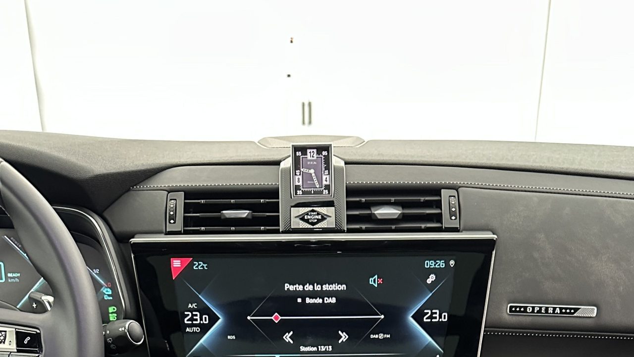DS DS7 CROSSBACK 1.6 Hybride E-Tense 300 EAT8 4×4 Rivoli