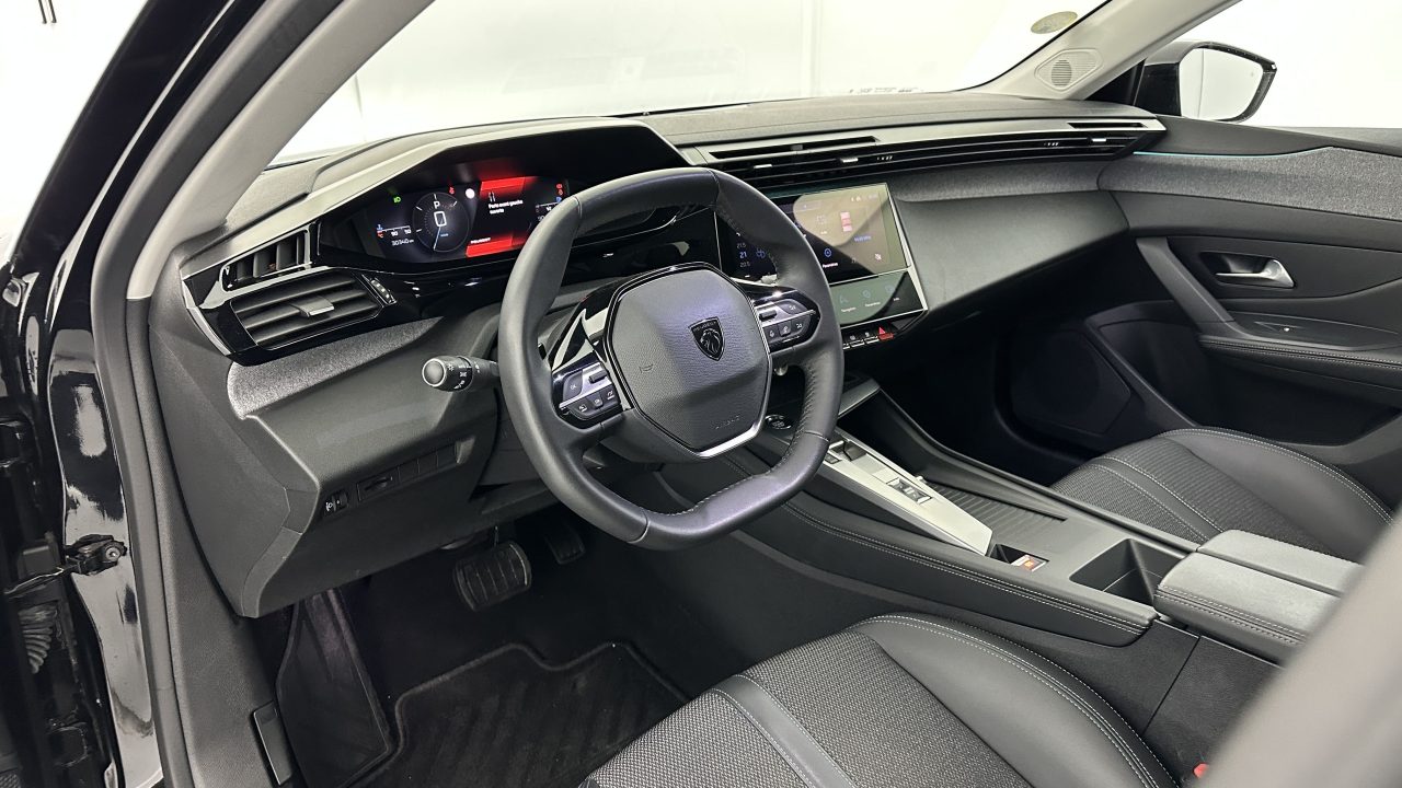 Peugeot 308 III 1.5 BlueHDi 130ch Allure Pack EAT8