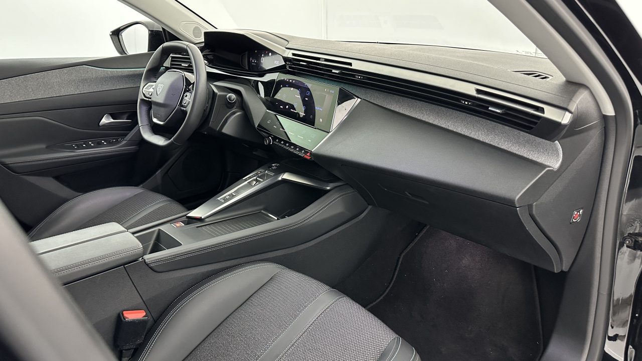 Peugeot 308 III 1.5 BlueHDi 130ch Allure Pack EAT8