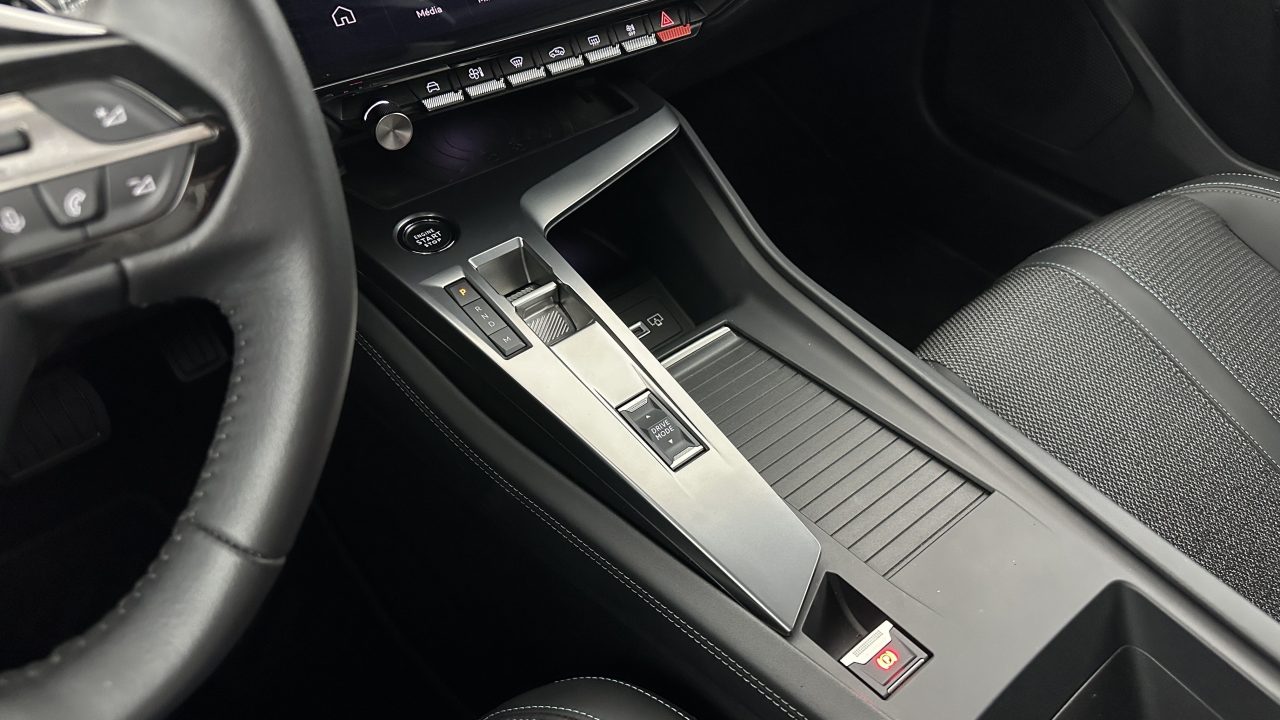 Peugeot 308 III 1.5 BlueHDi 130ch Allure Pack EAT8