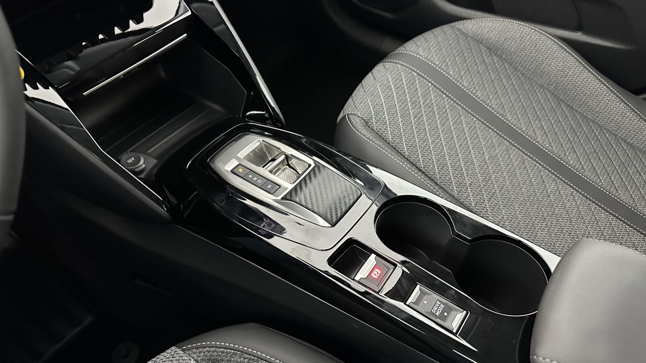 Peugeot 208 1.2 Hybrid 110ch Allure e-DCS6