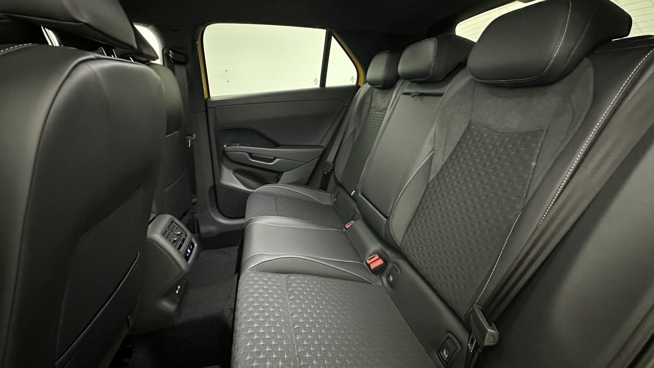 Volkswagen T-ROC 1.5 eTSI EVO2 Hybrid 150ch R-Line DSG7