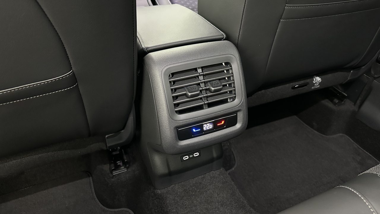 Volkswagen T-ROC 1.5 eTSI EVO2 Hybrid 150ch R-Line DSG7