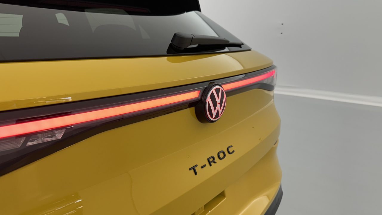 Volkswagen T-ROC 1.5 eTSI EVO2 Hybrid 150ch R-Line DSG7