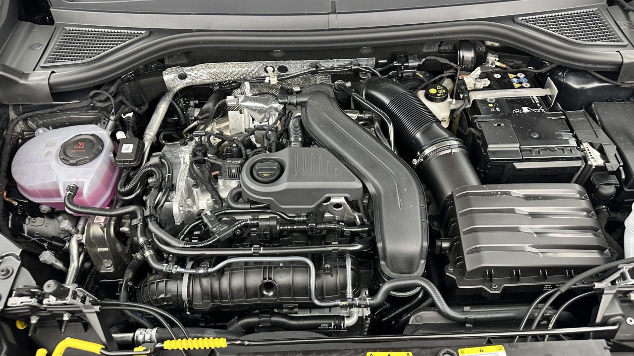 Volkswagen T-ROC 1.5 eTSI EVO2 Hybrid 150ch R-Line DSG7