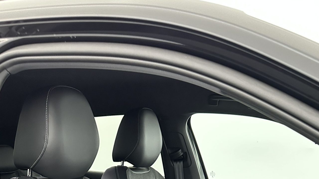 Volkswagen T-ROC 1.5 eTSI EVO2 Hybrid 150ch R-Line DSG7