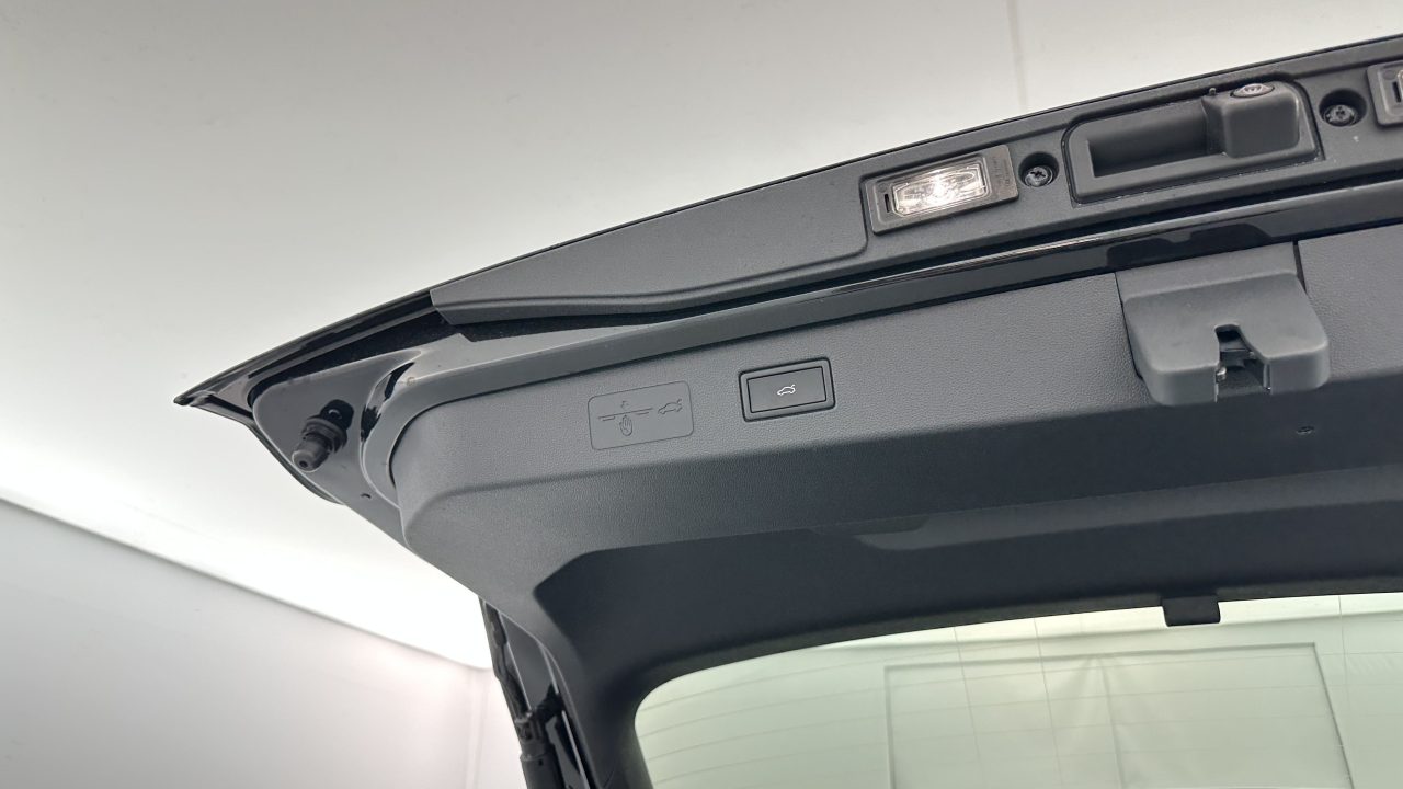 Volkswagen T-ROC 1.5 eTSI EVO2 Hybrid 150ch R-Line DSG7