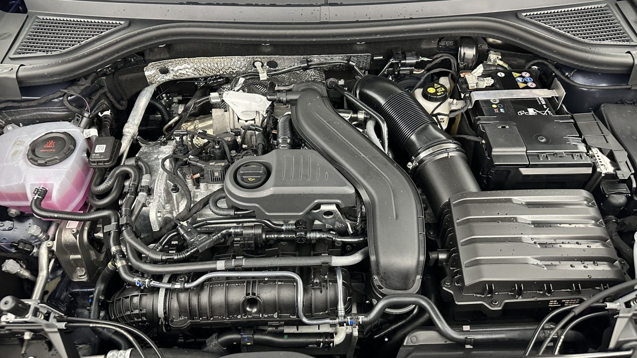 Volkswagen T-ROC 1.5 eTSI EVO2 Hybrid 150ch R-Line DSG7