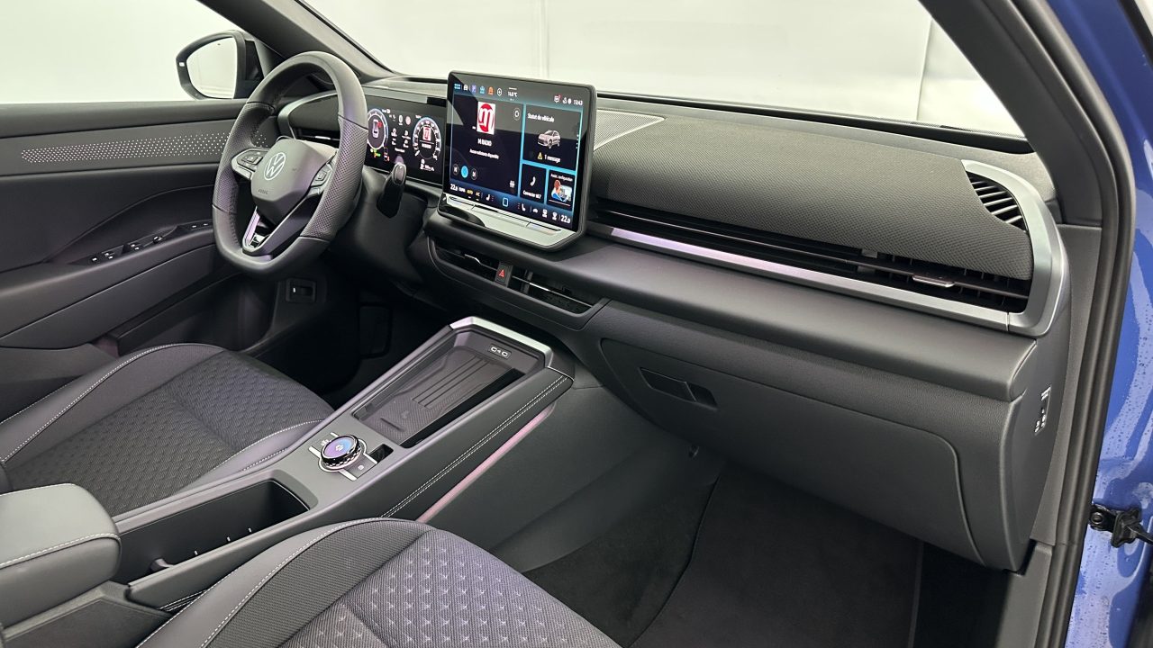 Volkswagen T-ROC 1.5 eTSI EVO2 Hybrid 150ch R-Line DSG7