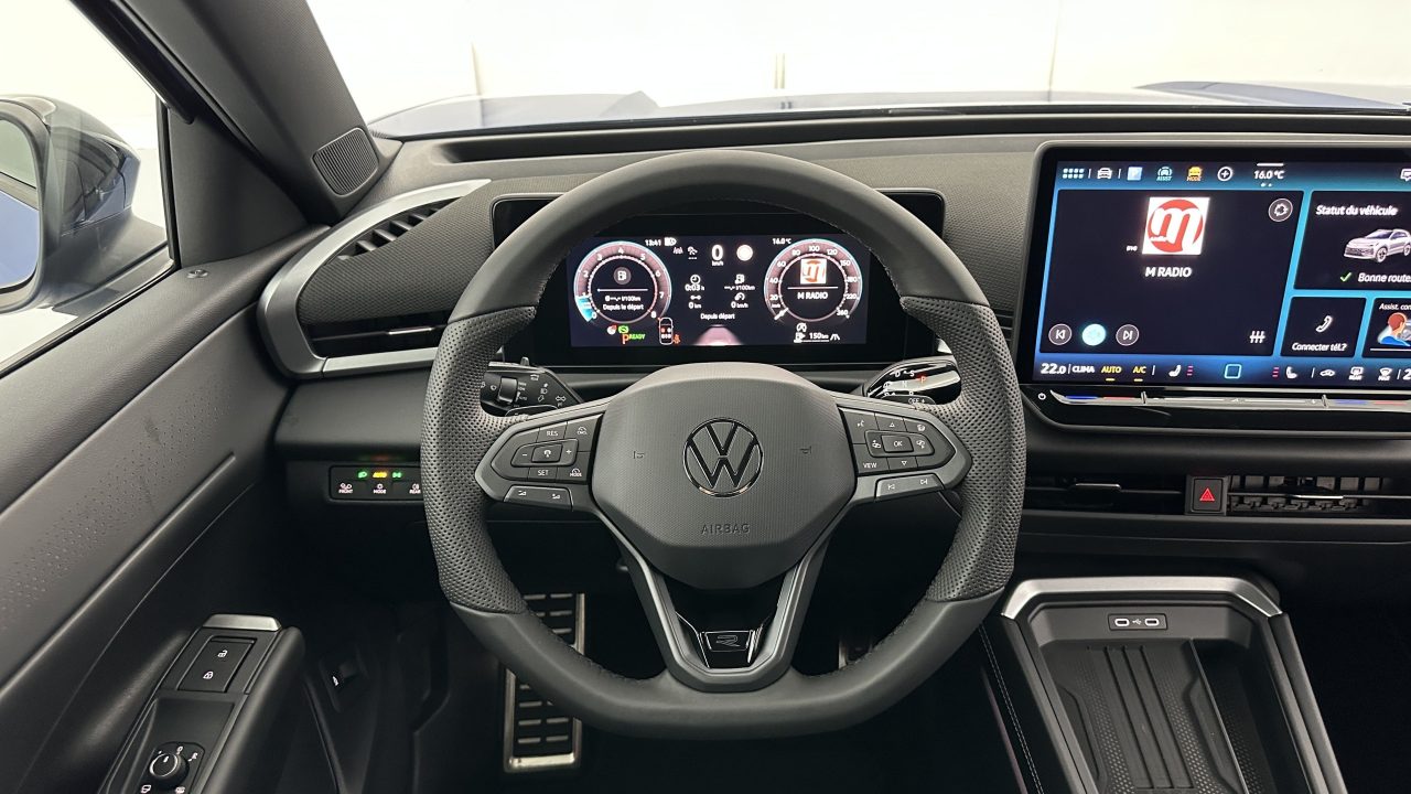 Volkswagen T-ROC 1.5 eTSI EVO2 Hybrid 150ch R-Line DSG7