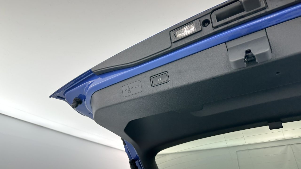Volkswagen T-ROC 1.5 eTSI EVO2 Hybrid 150ch R-Line DSG7