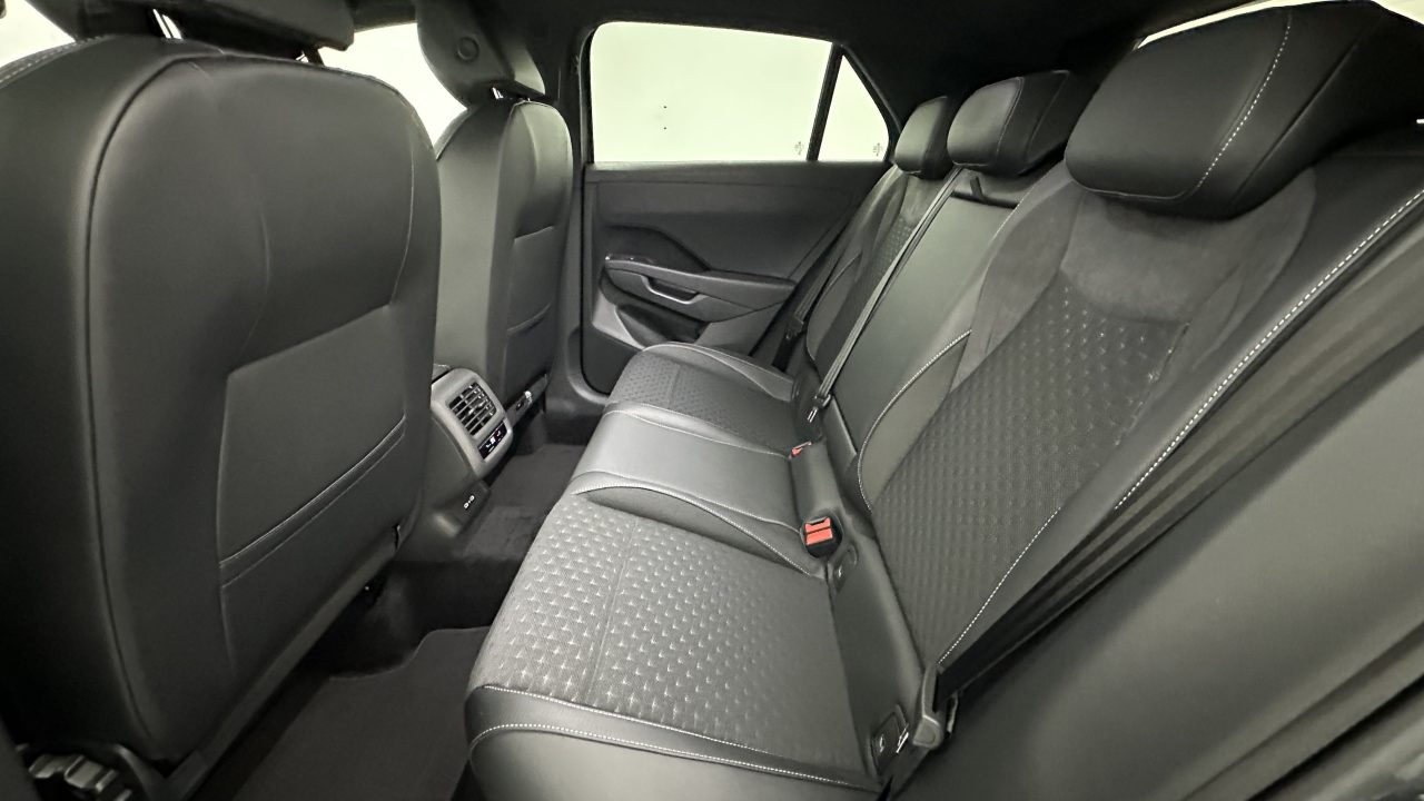 Volkswagen T-ROC 1.5 eTSI EVO2 Hybrid 150ch R-Line DSG7