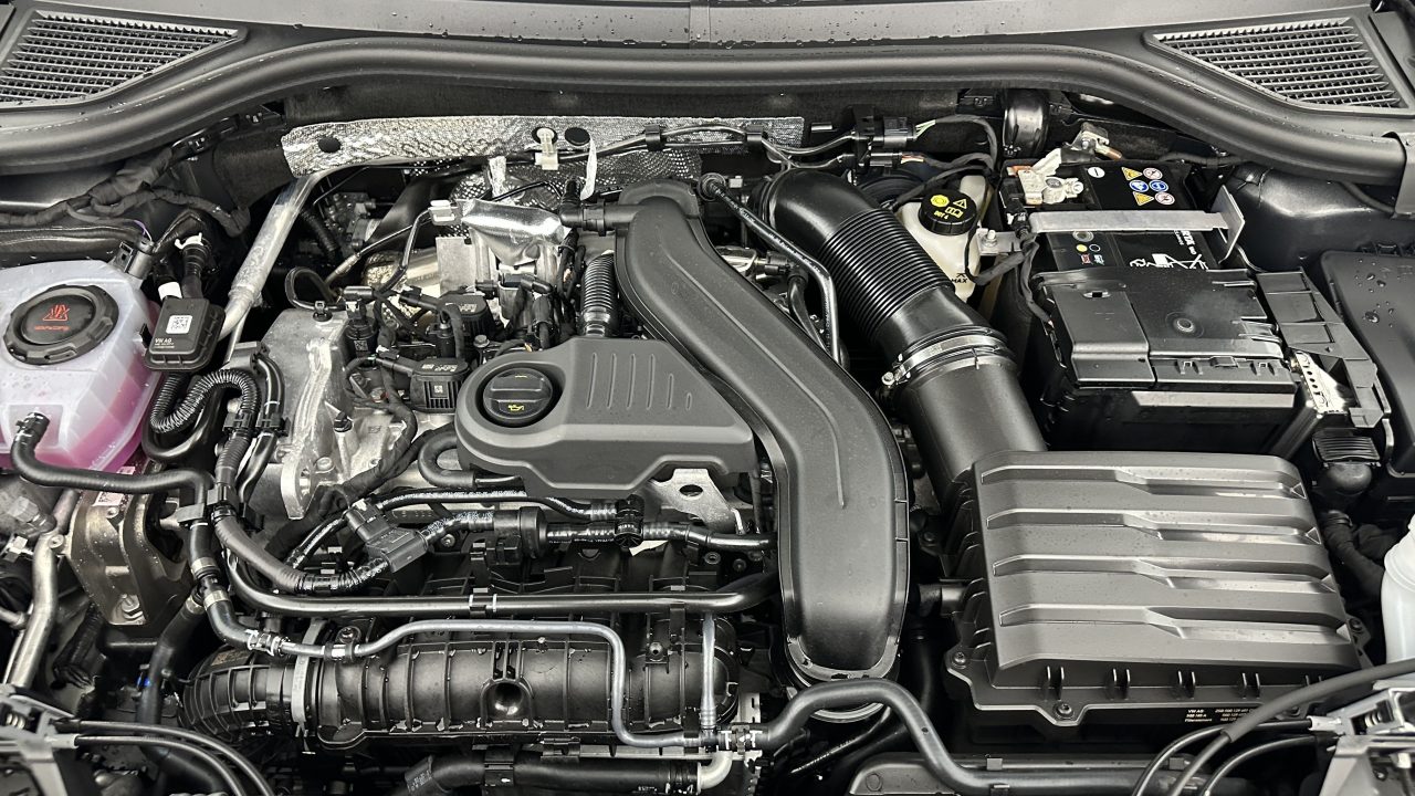 Volkswagen T-ROC 1.5 eTSI EVO2 Hybrid 150ch R-Line DSG7