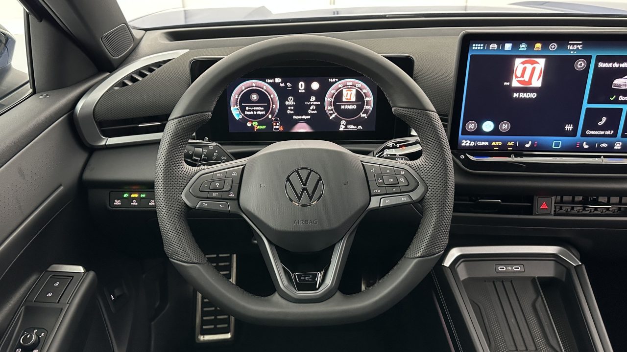 Volkswagen T-ROC 1.5 eTSI EVO2 Hybrid 150ch R-Line DSG7