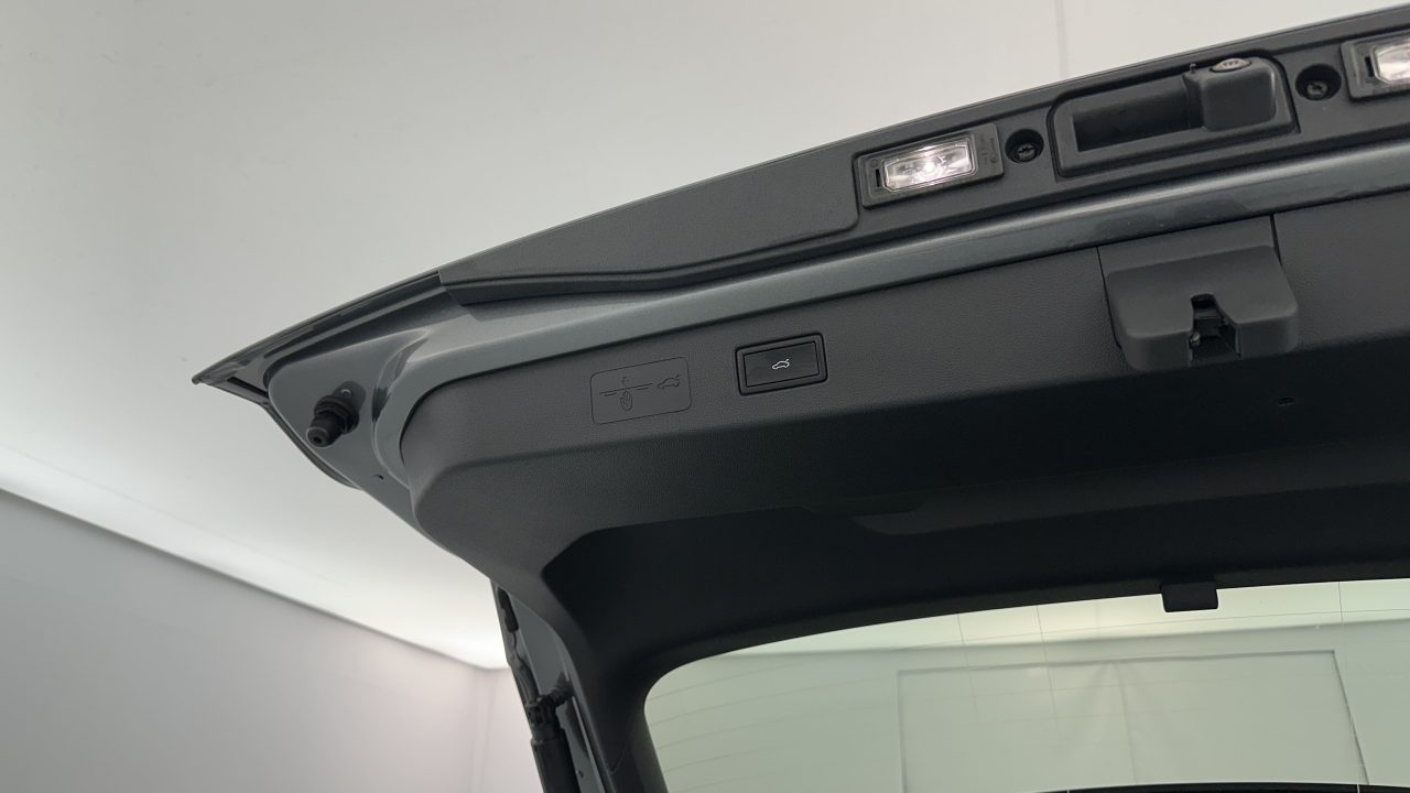 Volkswagen T-ROC 1.5 eTSI EVO2 Hybrid 150ch R-Line DSG7