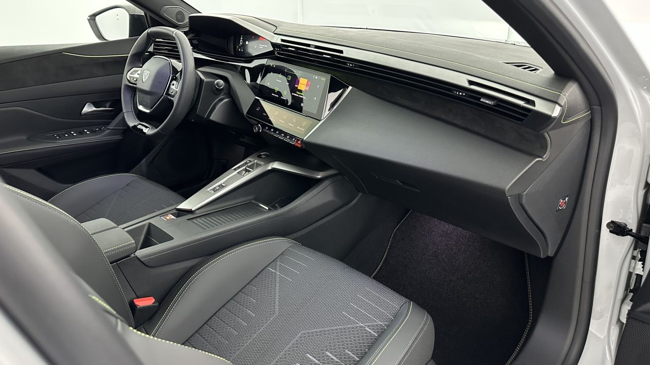 Peugeot 308 III(2) 1.2 Hybrid 145ch GT e-DCS6