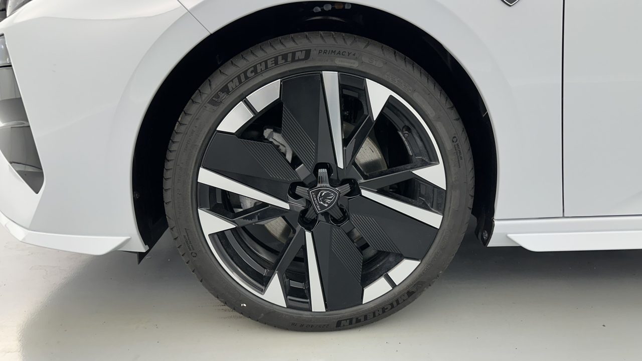 Peugeot 308 III(2) 1.2 Hybrid 145ch GT e-DCS6