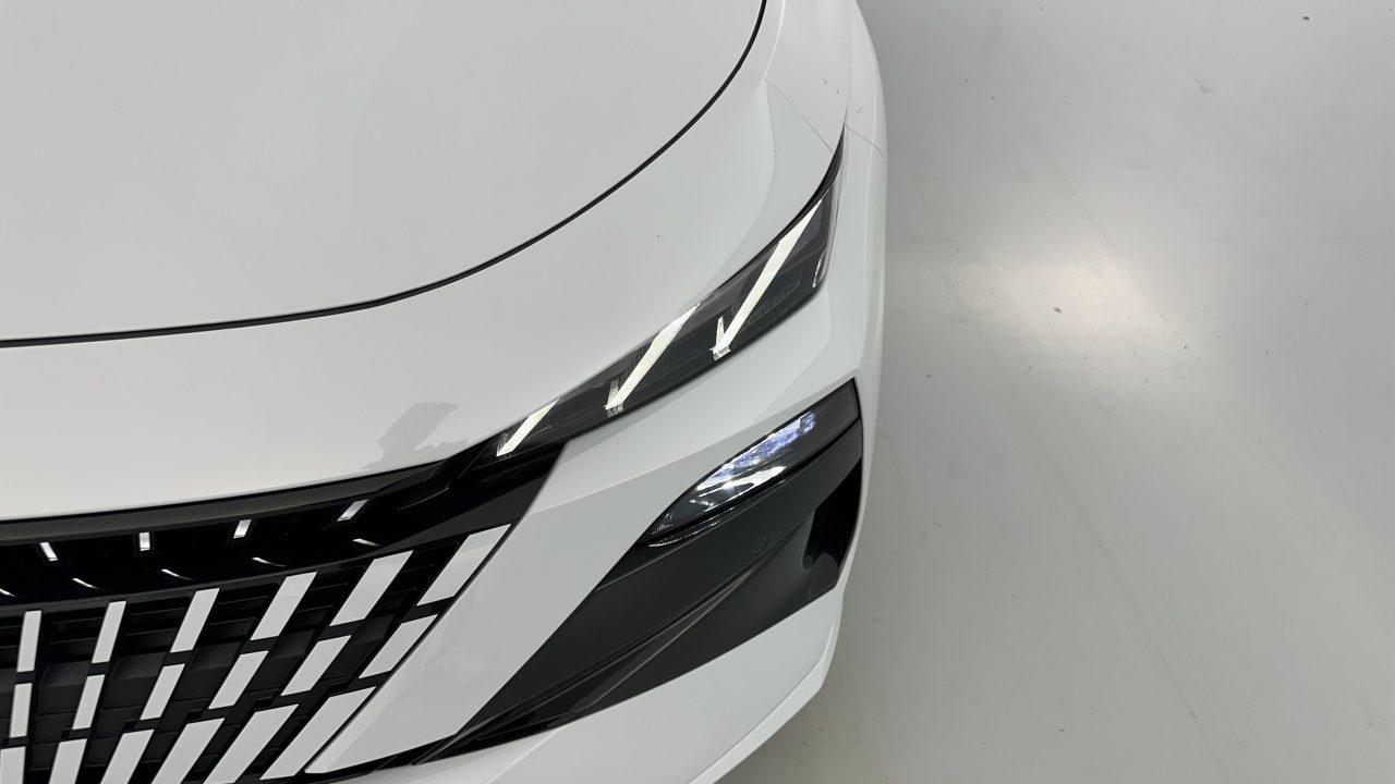Peugeot 308 III(2) 1.2 Hybrid 145ch GT e-DCS6