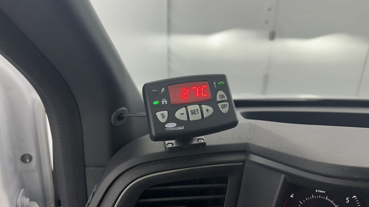 Nissan INTERSTAR 3T5 L2H2 2.0 DCI 130ch N-Connecta Frigo Lamberet