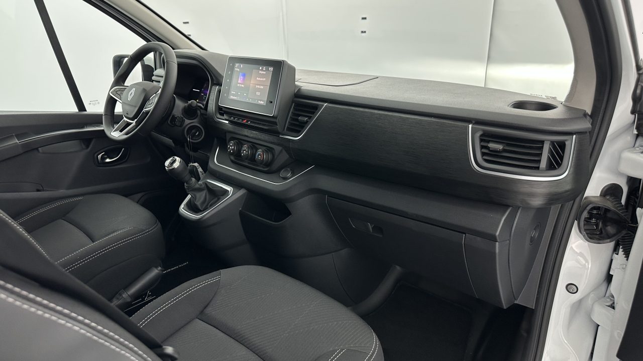 Renault TRAFIC Antilope Van III(3) 28 L1H1 2.0 BluedCi 130ch Flex Plus