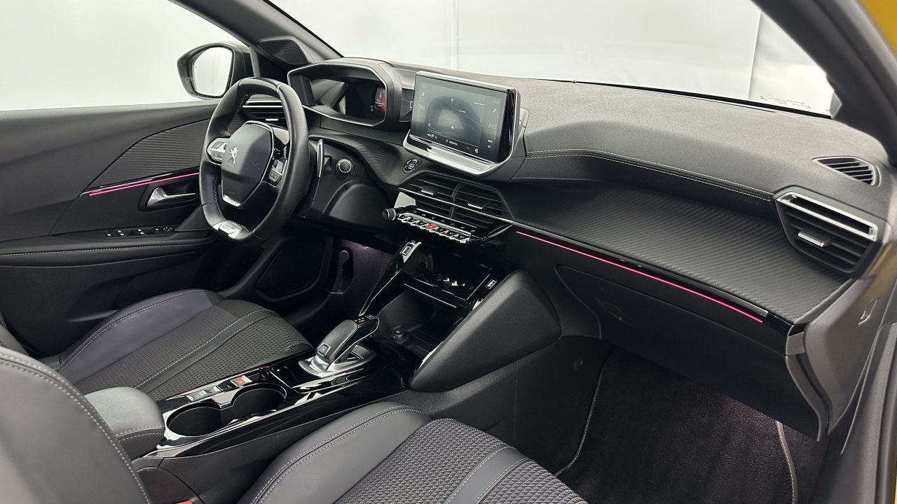 Peugeot 208 II 1.2 PureTech 100ch GT EAT8