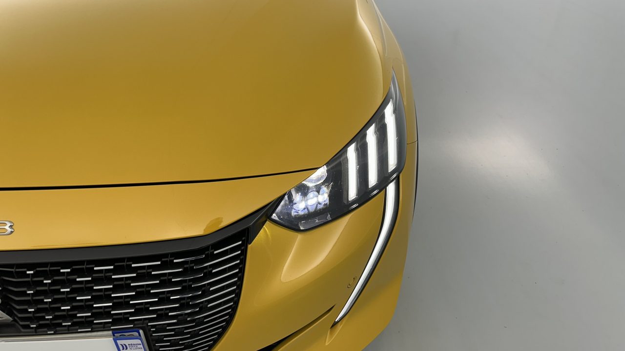 Peugeot 208 II 1.2 PureTech 100ch GT EAT8