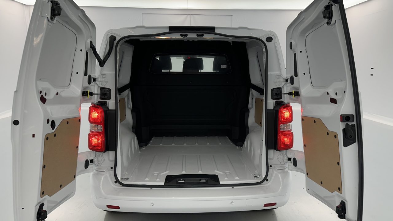 Fiat SCUDO CA M 2.0 BlueHDi 180ch Pack Premium Connect EAT8
