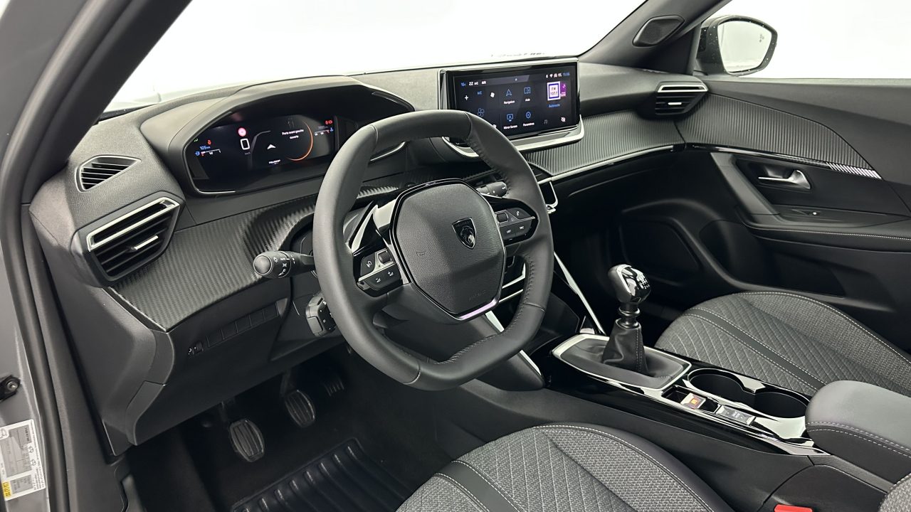 Peugeot 2008 1.2 PureTech 100ch Allure
