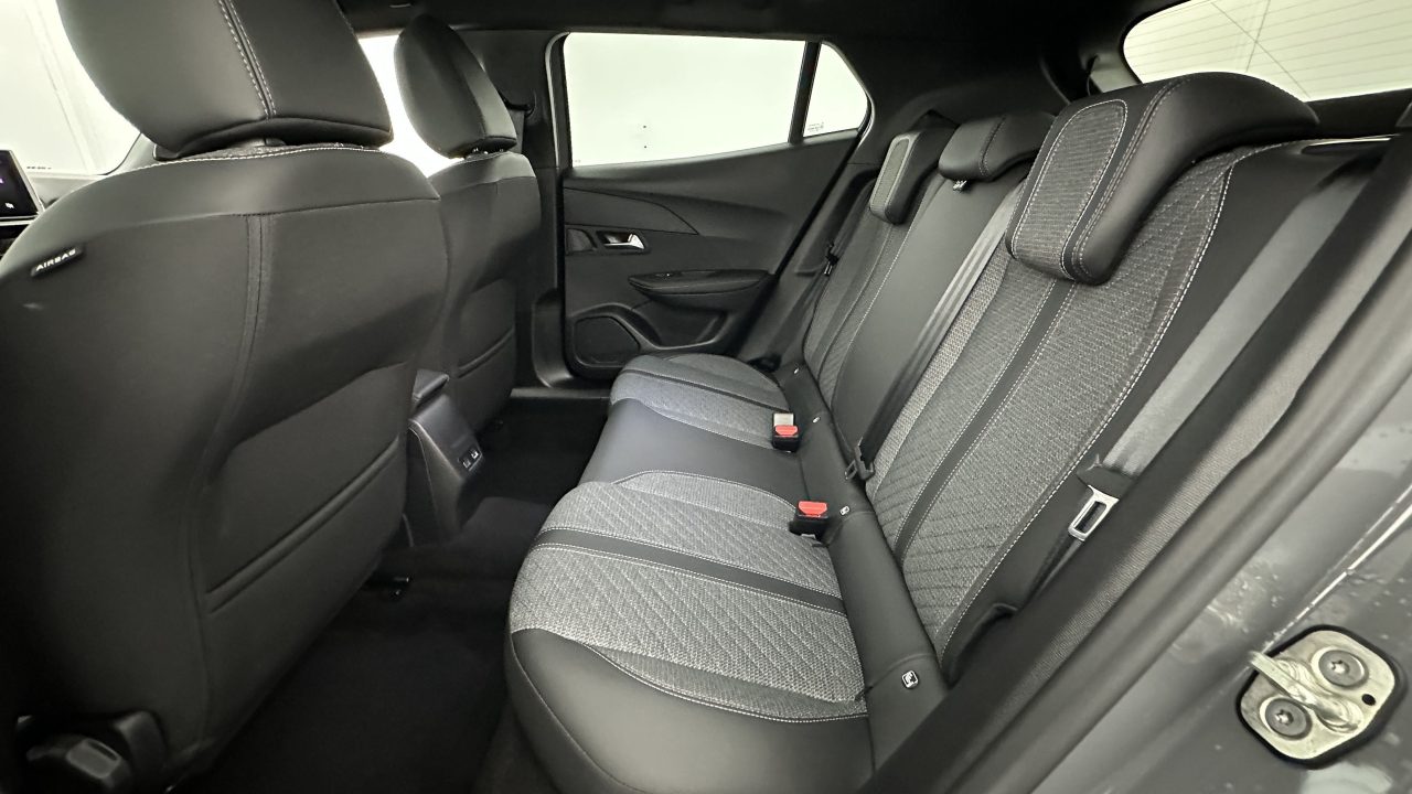 Peugeot 2008 1.2 PureTech 100ch Allure