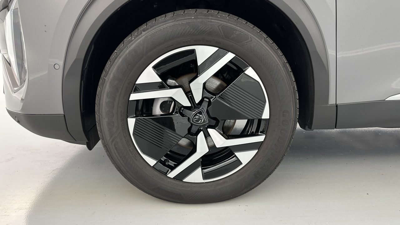 Peugeot 2008 1.2 PureTech 100ch Allure
