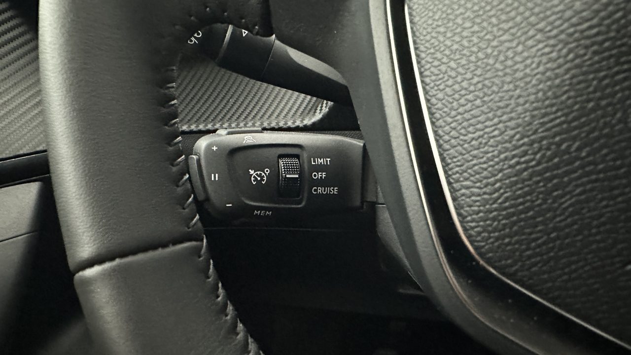 Peugeot 2008 1.2 PureTech 100ch Allure