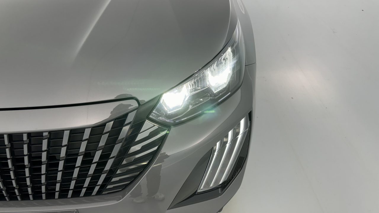 Peugeot 2008 1.2 PureTech 100ch Allure