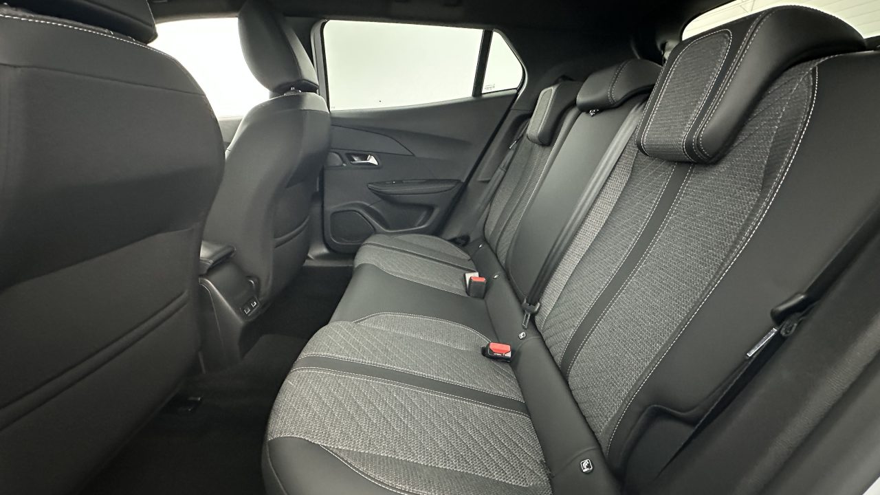 Peugeot 2008 II 1.2 Hybrid 145ch Allure e-DCS6