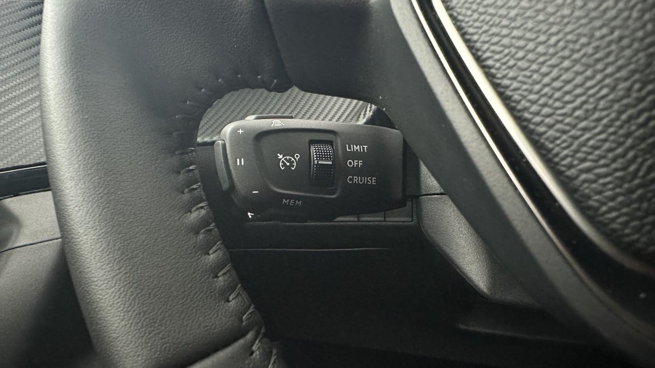 Peugeot 2008 II 1.2 Hybrid 145ch Allure e-DCS6
