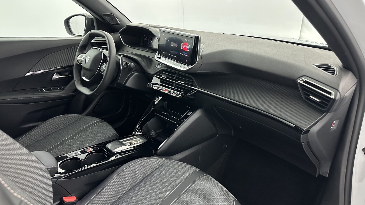 Peugeot 2008 II 1.2 Hybrid 136ch Allure e-DCS6