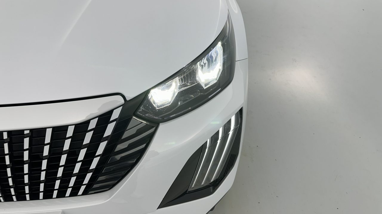Peugeot 2008 II 1.2 Hybrid 136ch Allure e-DCS6