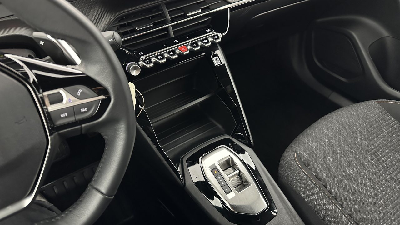 Peugeot 2008 II 1.2 Hybrid 145ch Style e-DCS6