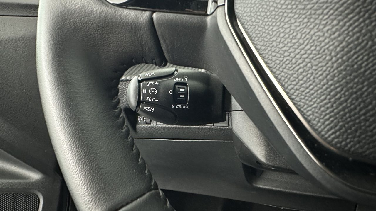 Peugeot 2008 II 1.2 Hybrid 145ch Style e-DCS6
