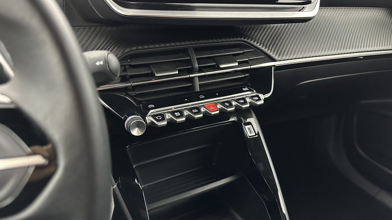 Peugeot 2008 II 1.2 Hybrid 145ch Style e-DCS6