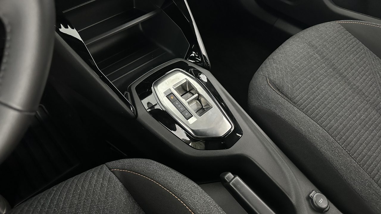 Peugeot 2008 II 1.2 Hybrid 145ch Style e-DCS6