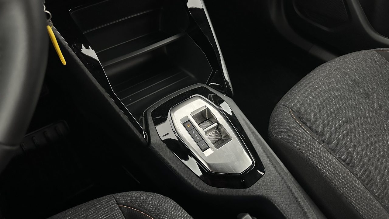 Peugeot 2008 II 1.2 Hybrid 145ch Style e-DCS6